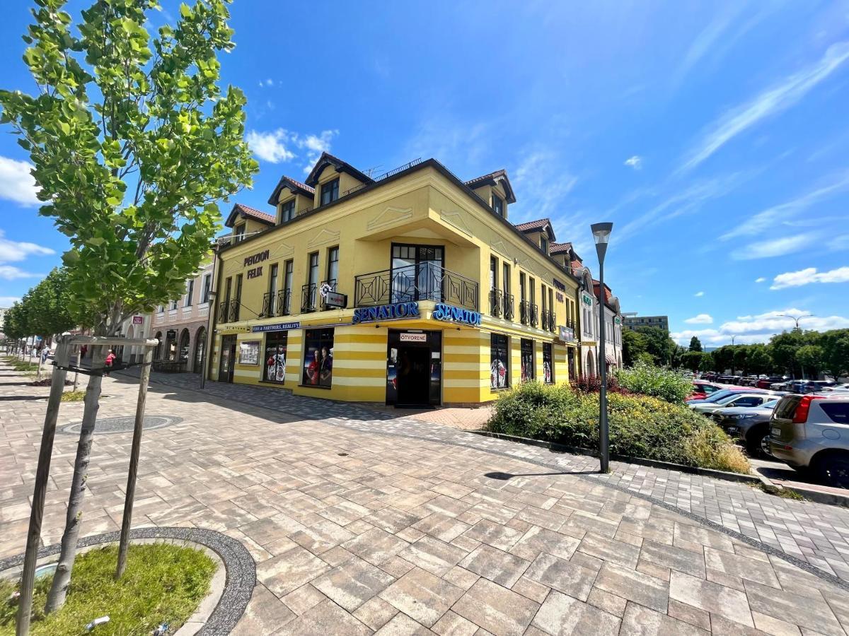 Penzion Felix Topoľčany Exteriör bild